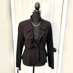 White House Black Market Blazer 🖤🤍